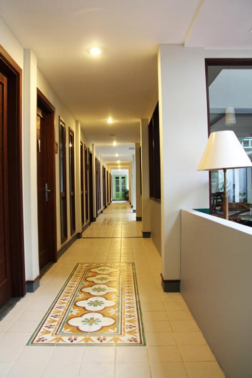 Hotel Koening Cirebon Bagian luar foto